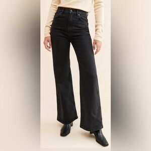 NWOT Jeanerica Trevi Black 2 Weeks Jeans - Size 32/33 -Flared Leg- High Rise 🖤